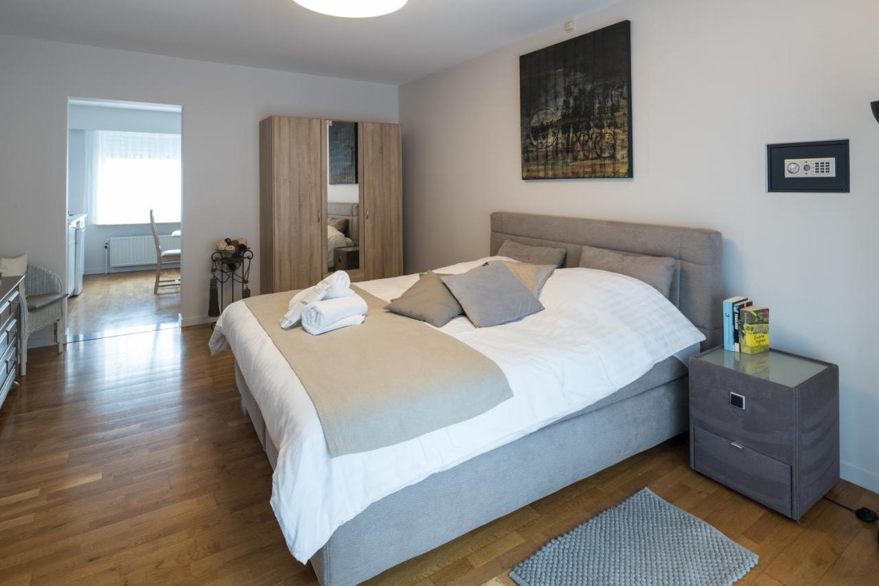 Logies De Blauwe Regen Apartment เบเวอเริน ภายนอก รูปภาพ